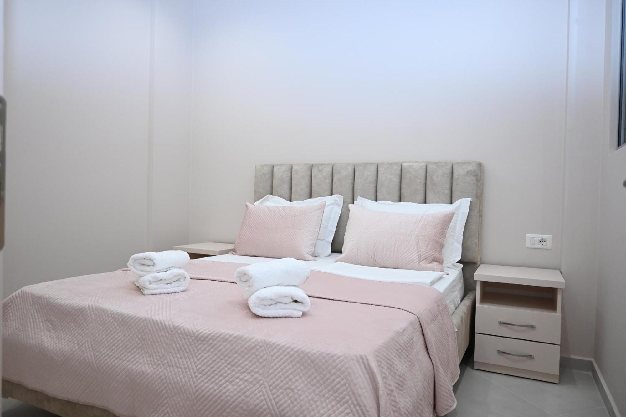 Eleana'S Apartament Sarandë Cameră foto